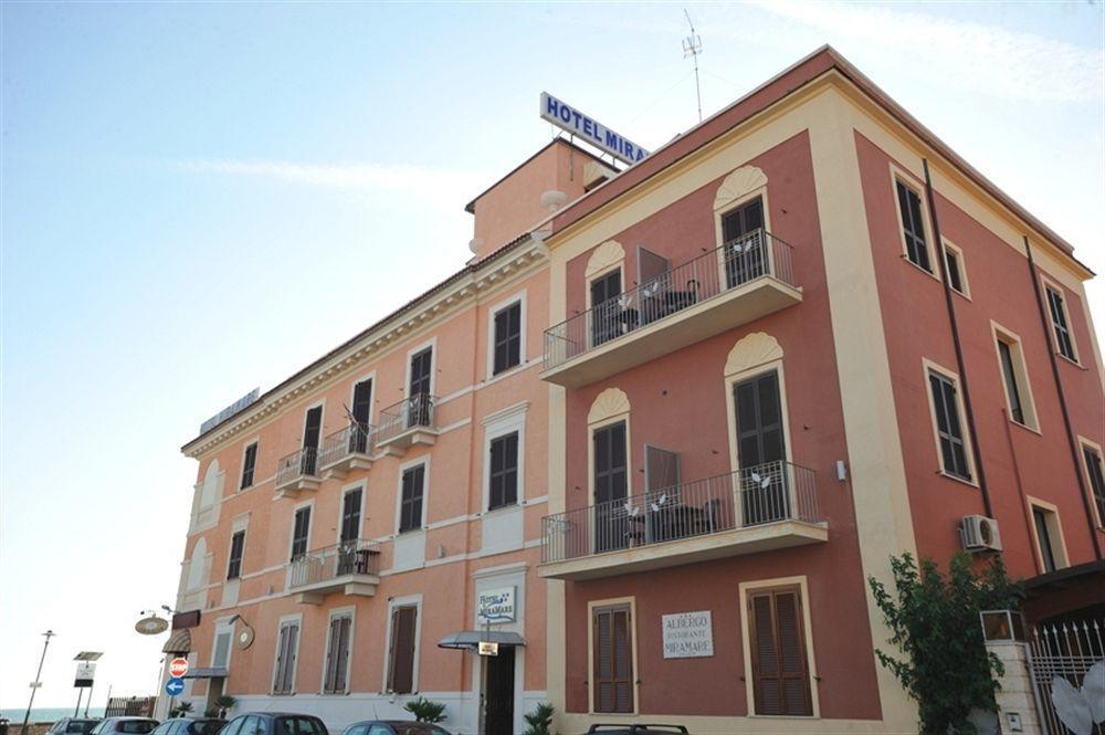 Hotel Miramare Ladispoli Exterior photo